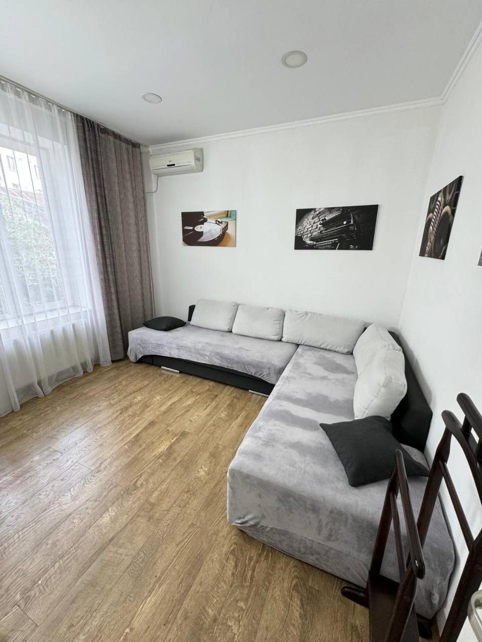 Apartment For Guests With Soul Vinnytsia Ngoại thất bức ảnh