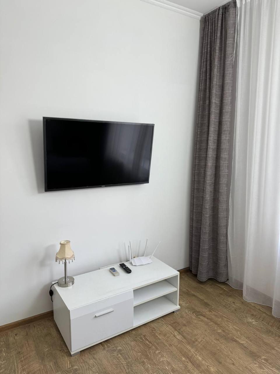 Apartment For Guests With Soul Vinnytsia Ngoại thất bức ảnh
