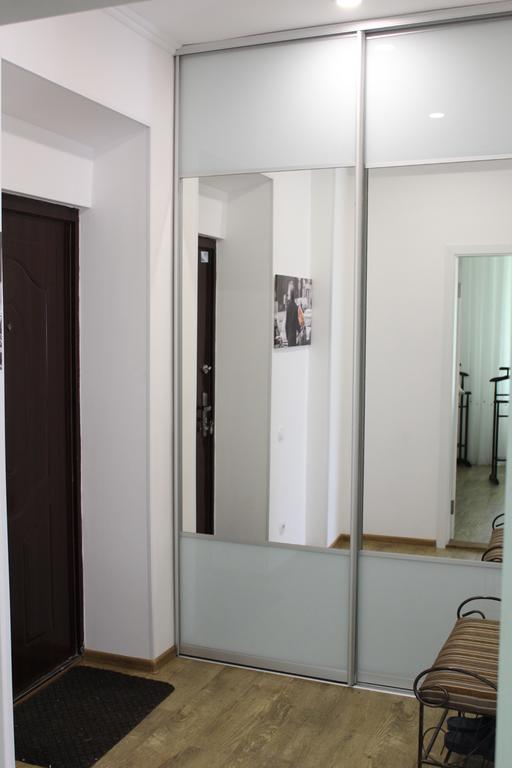 Apartment For Guests With Soul Vinnytsia Ngoại thất bức ảnh